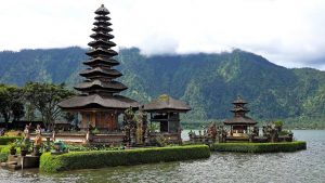indoneshia 10 Low Budget Countries tripazzi